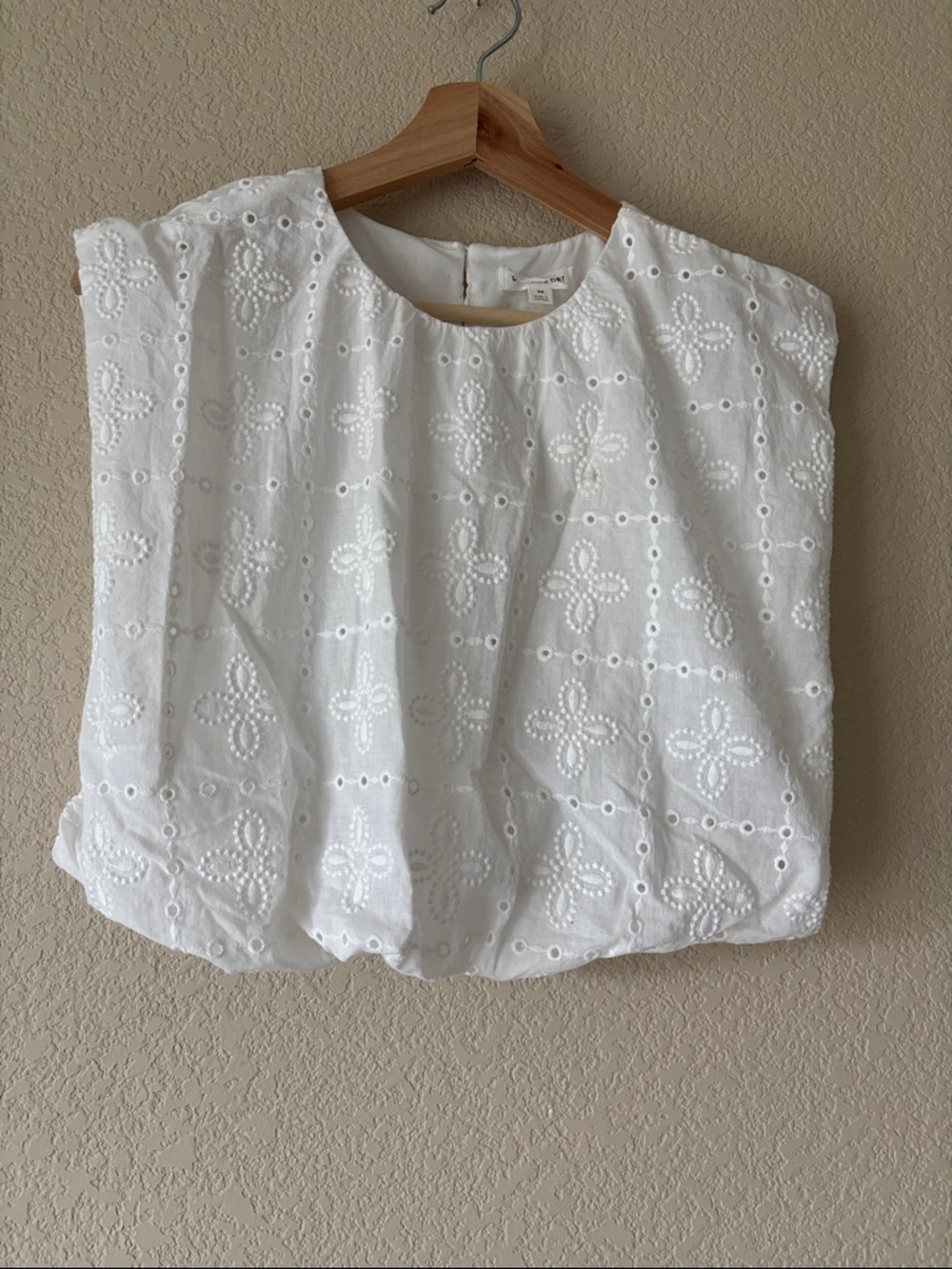 Blu Pepper Eyelet Cotton Shell Top - White - Picture 2 of 4